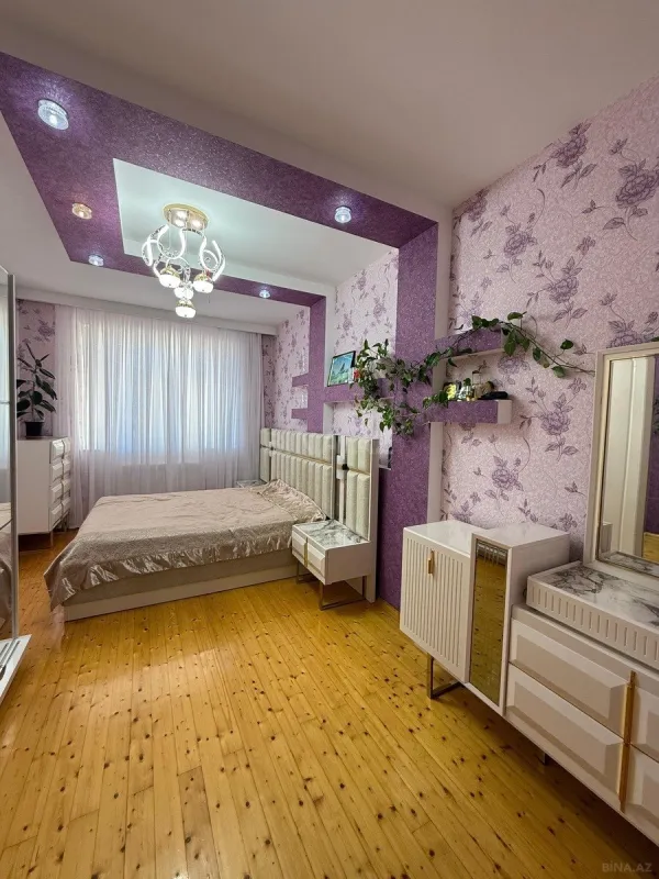 Satılır 3 otaqlı mənzil 110 m²