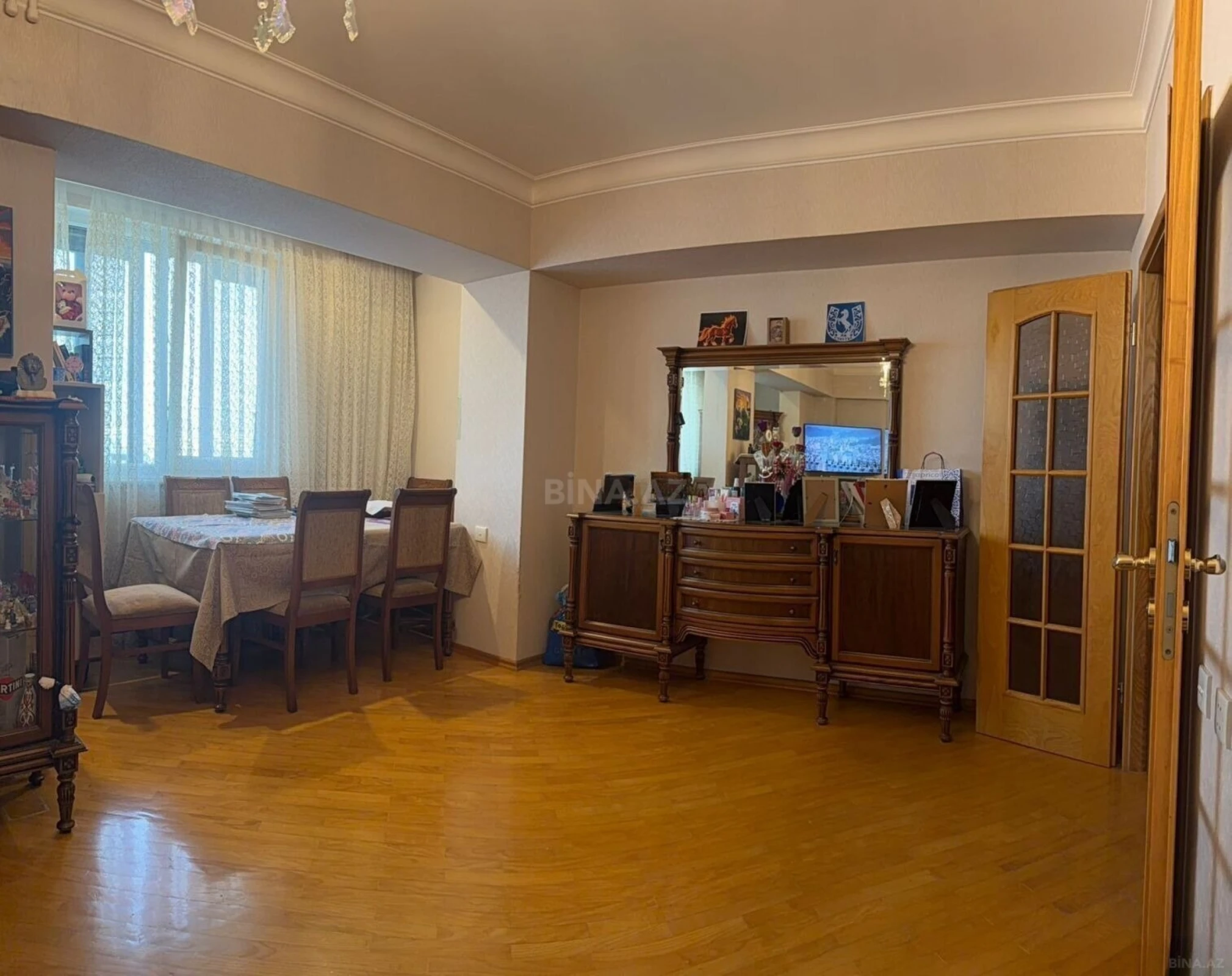 Satılır 3 otaqlı mənzil 110 m²