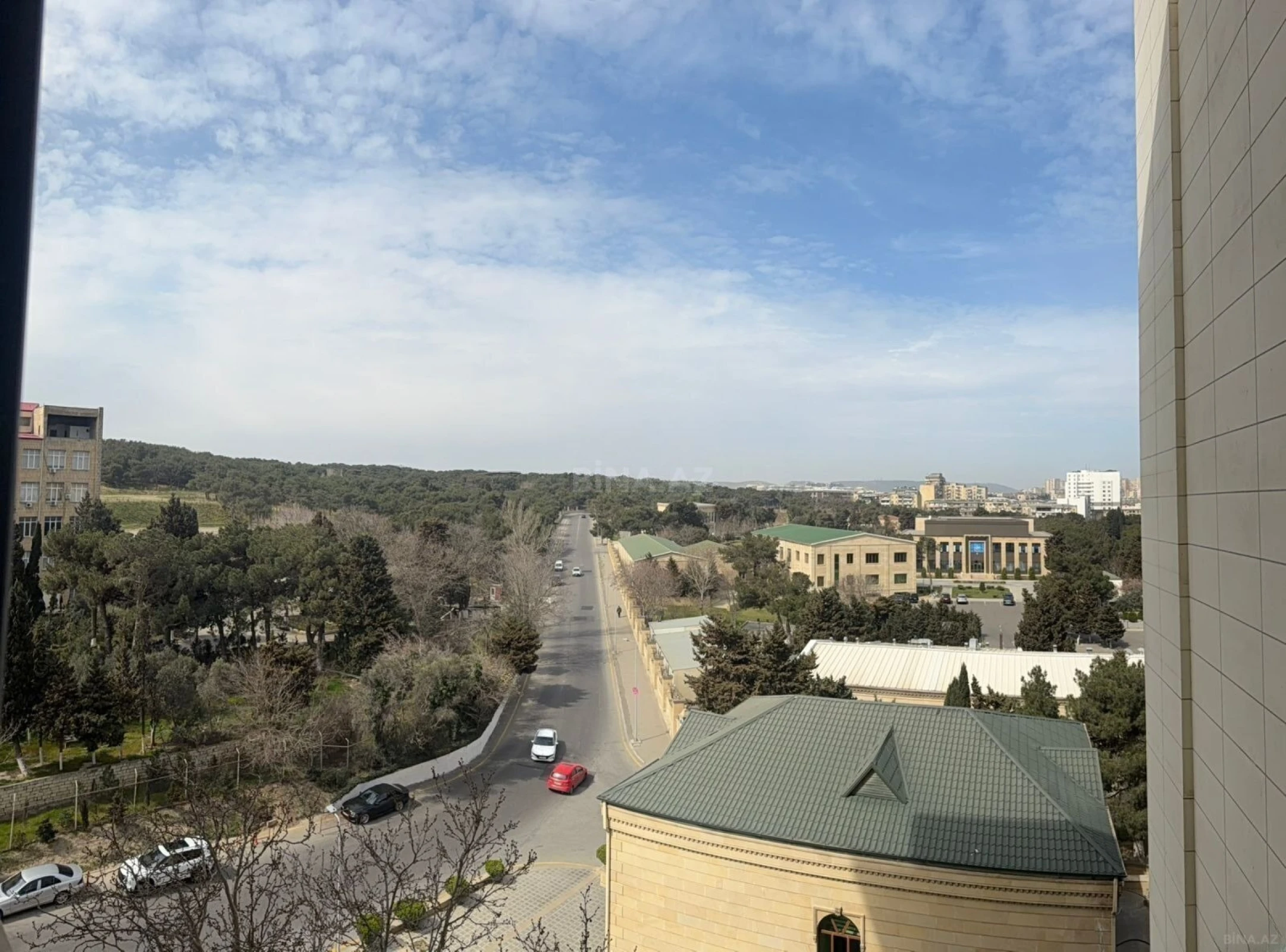 Satılır 3 otaqlı mənzil 110 m²