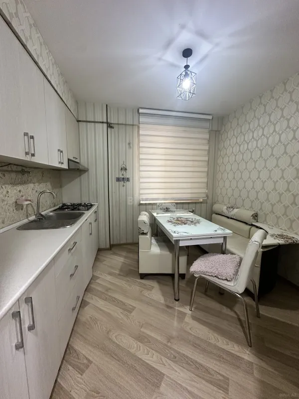 Satılır 2 otaqlı mənzil 82 m²