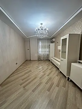 Satılır 2 otaqlı mənzil 82 m²