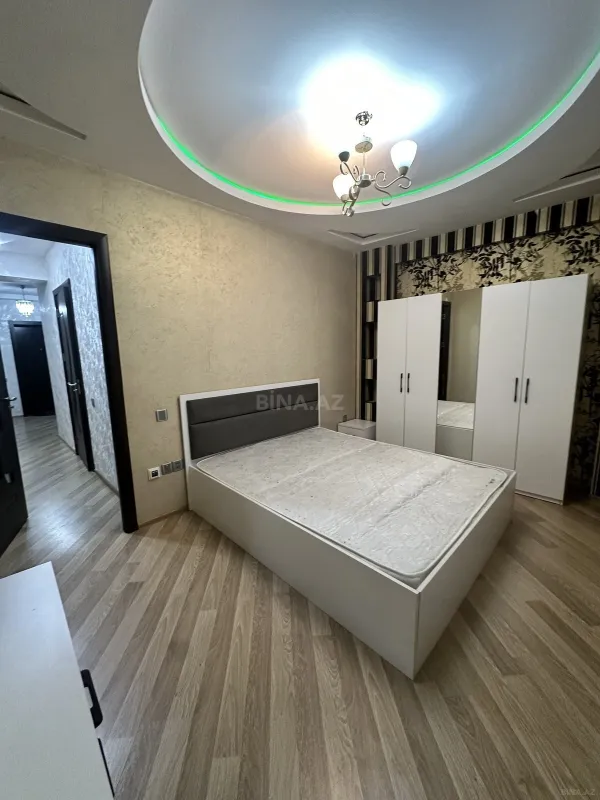 Satılır 2 otaqlı mənzil 82 m²