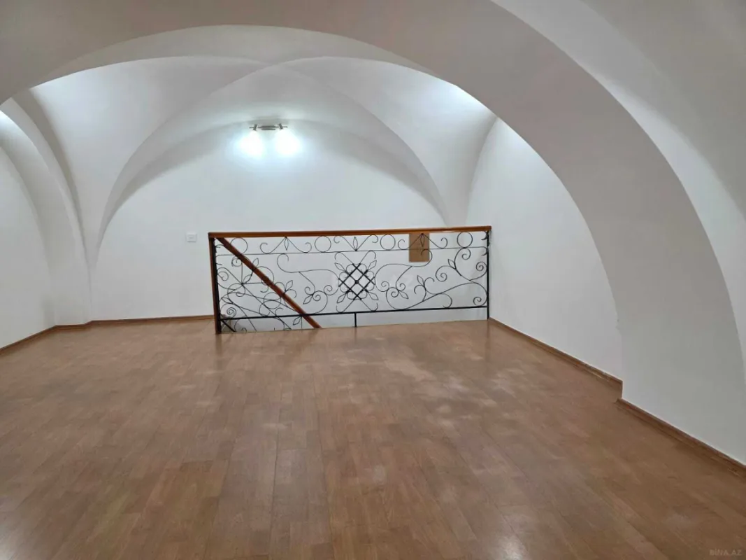 Kirayə verilir obyekt 65 m²