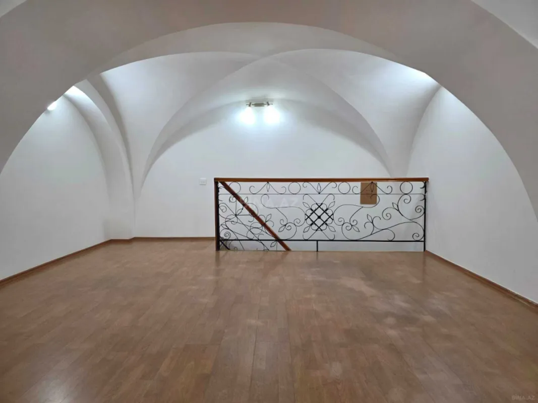 Kirayə verilir obyekt 65 m²