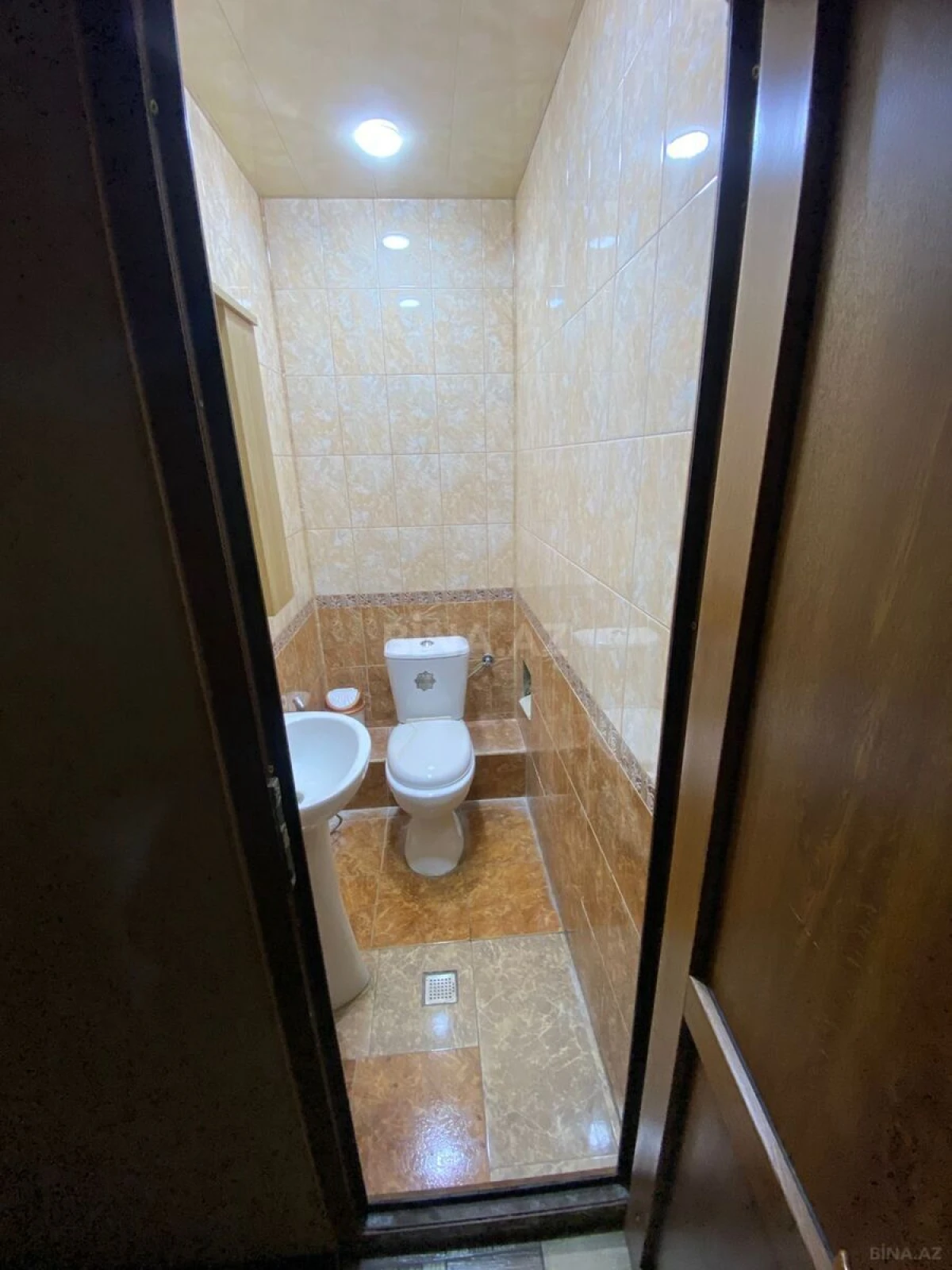 Kirayə verilir obyekt 70 m²