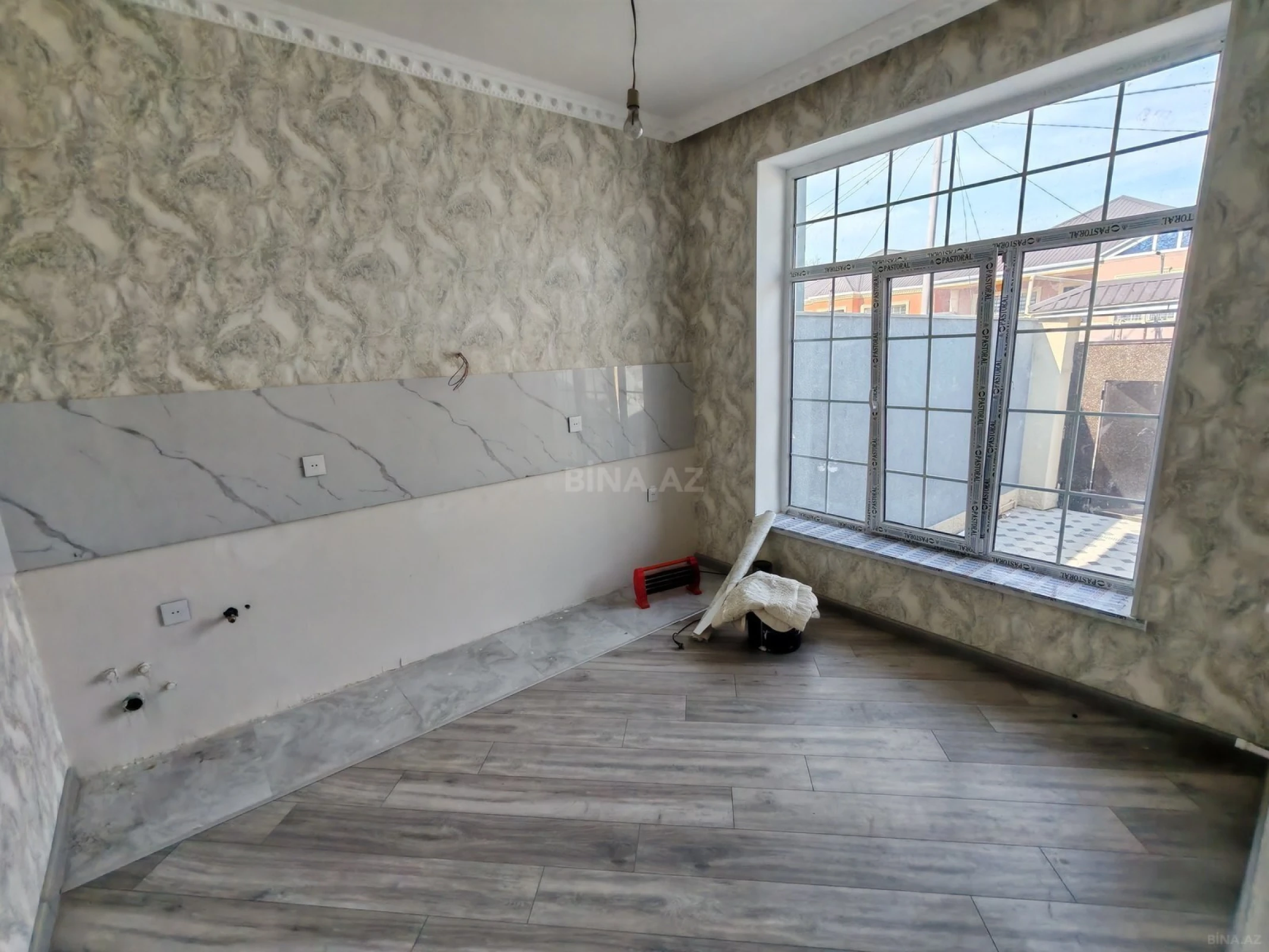 Satılır 3 otaqlı həyət evi 105 m²