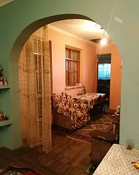 Satılır 4 otaqlı həyət evi 140 m²