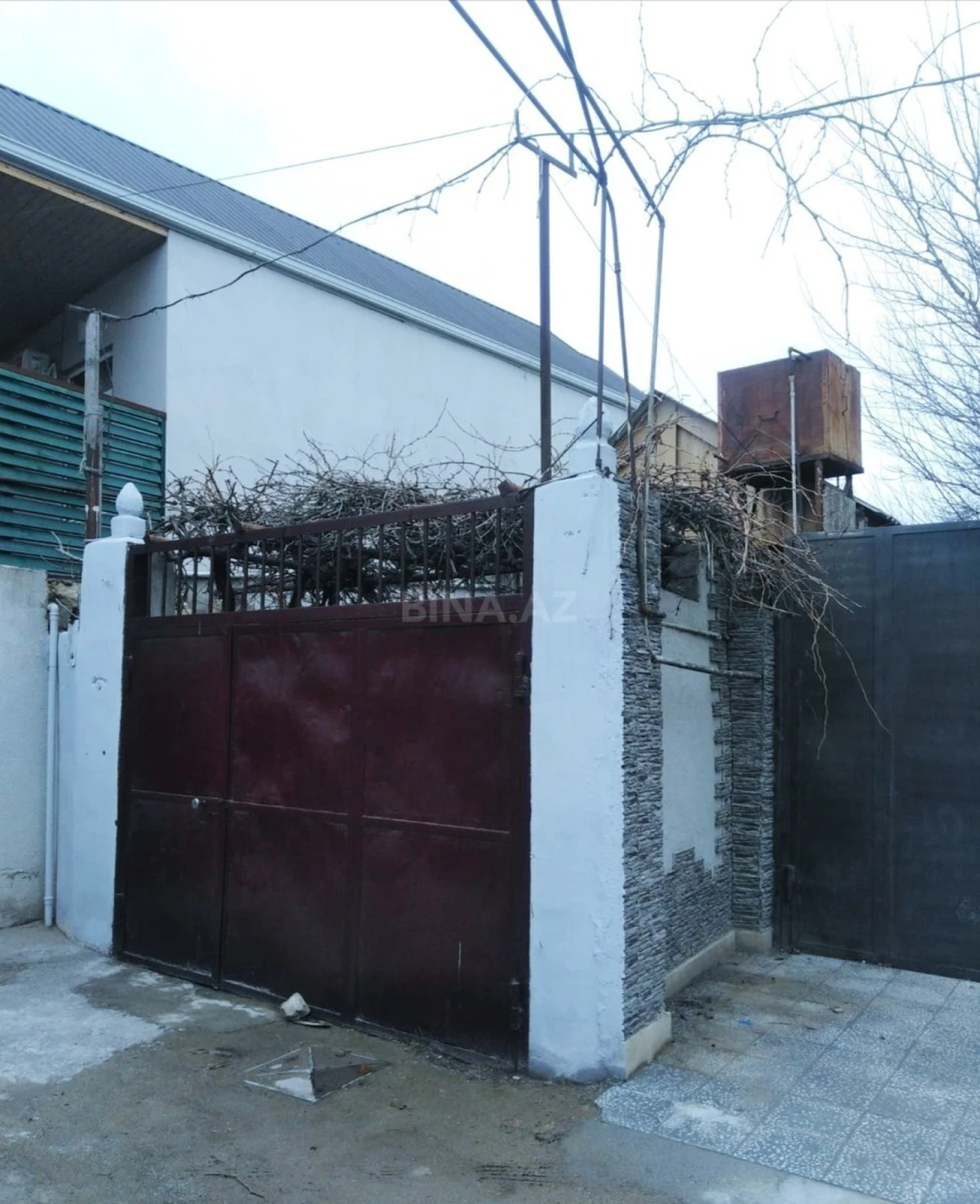 Satılır 4 otaqlı həyət evi 140 m²