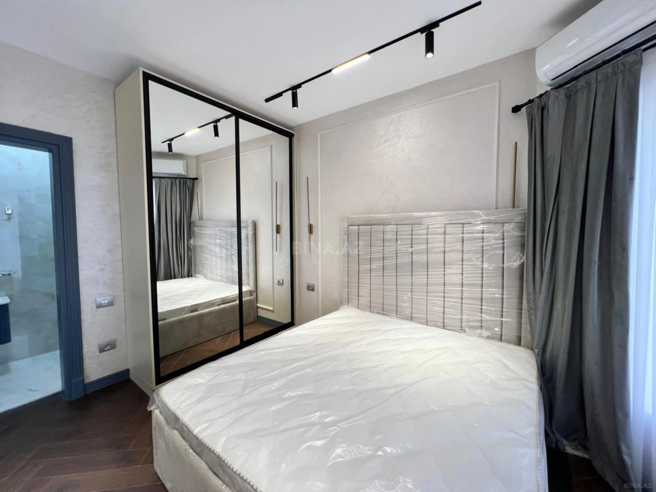 Satılır 5 otaqlı həyət evi 250 m²