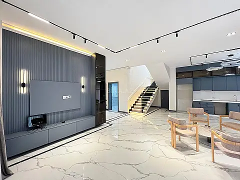 Satılır 5 otaqlı həyət evi 250 m²