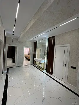 Satılır 3 otaqlı mənzil 133 m²