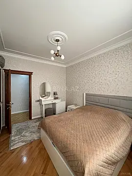 Satılır 3 otaqlı mənzil 125 m²