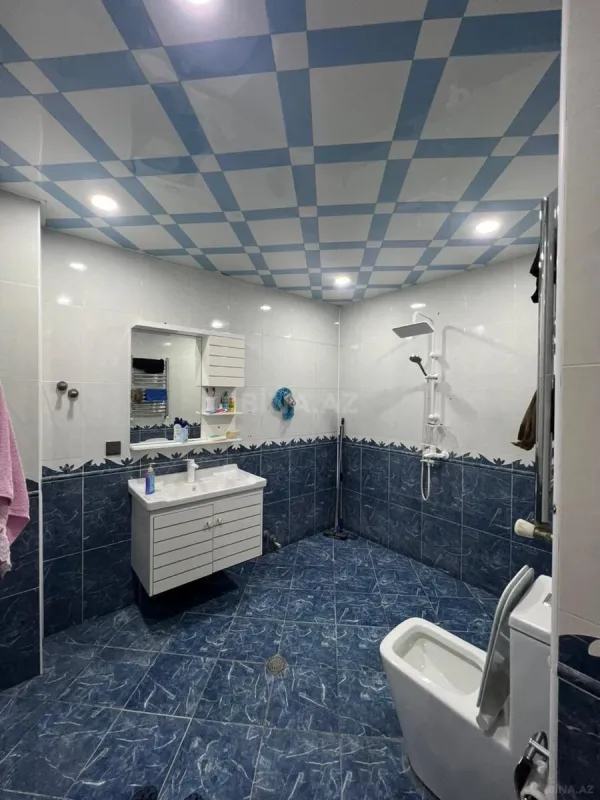Satılır 3 otaqlı mənzil 125 m²