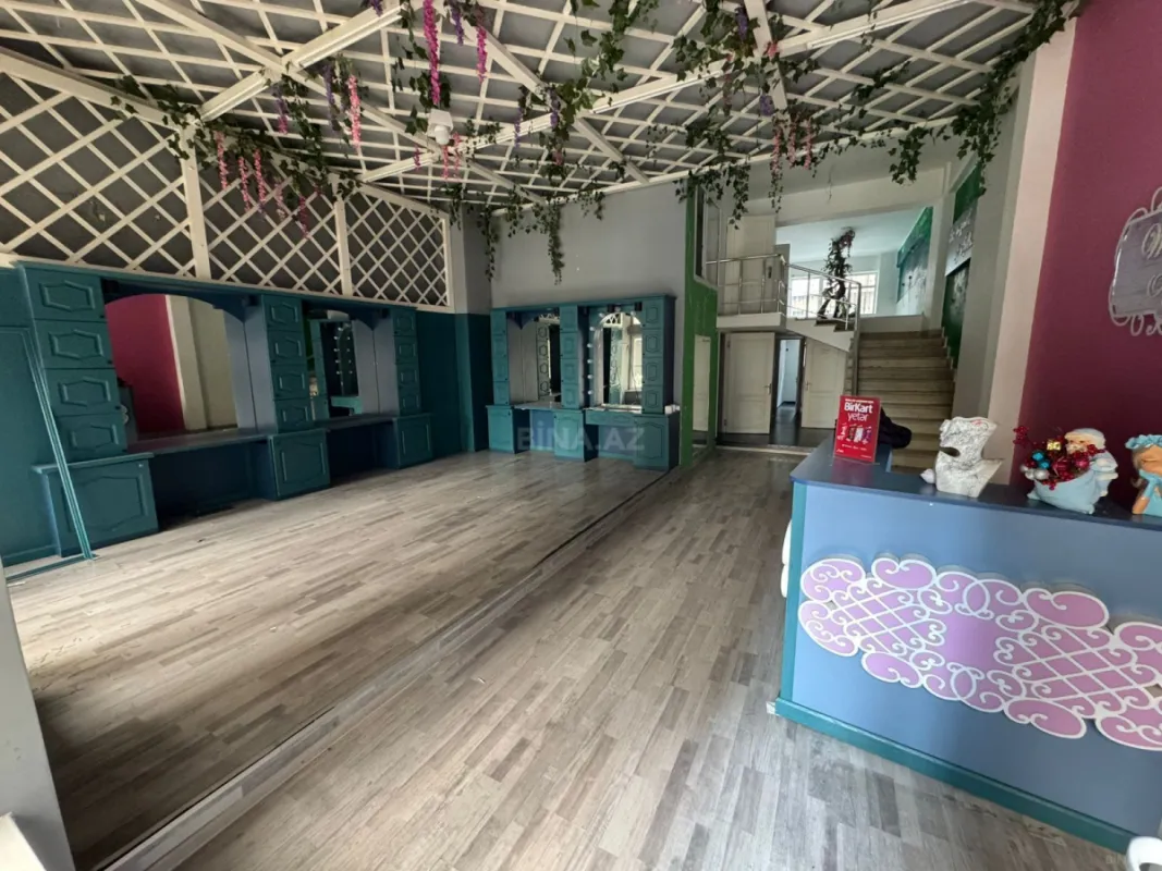 Kirayə verilir obyekt 190 m²