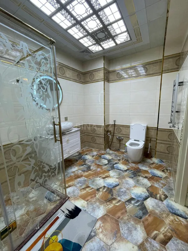 Satılır 3 otaqlı mənzil 157 m²