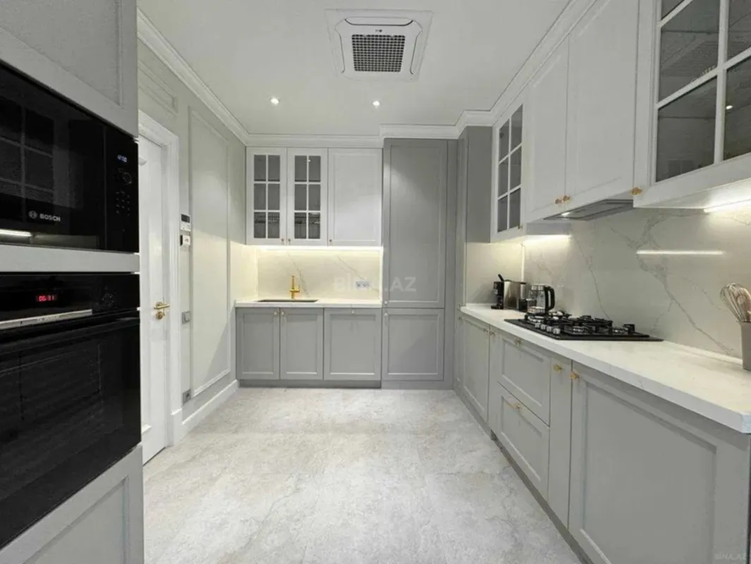 Kirayə verilir 4 otaqlı mənzil 160 m²