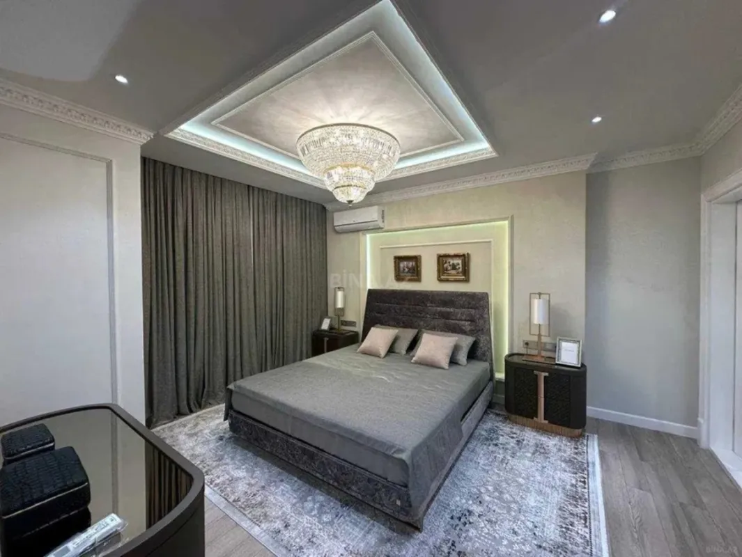 Kirayə verilir 4 otaqlı mənzil 160 m²