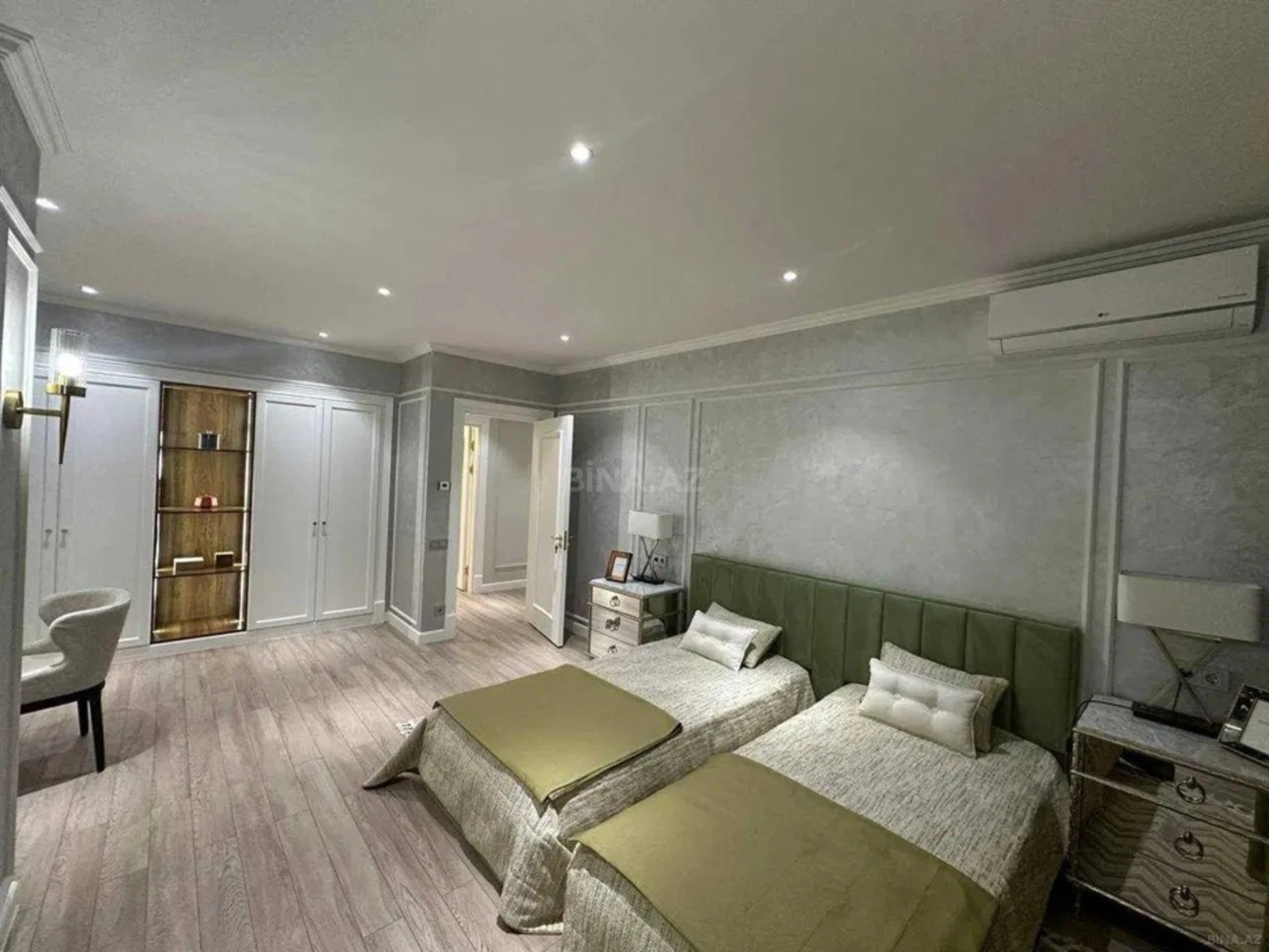 Kirayə verilir 4 otaqlı mənzil 160 m²