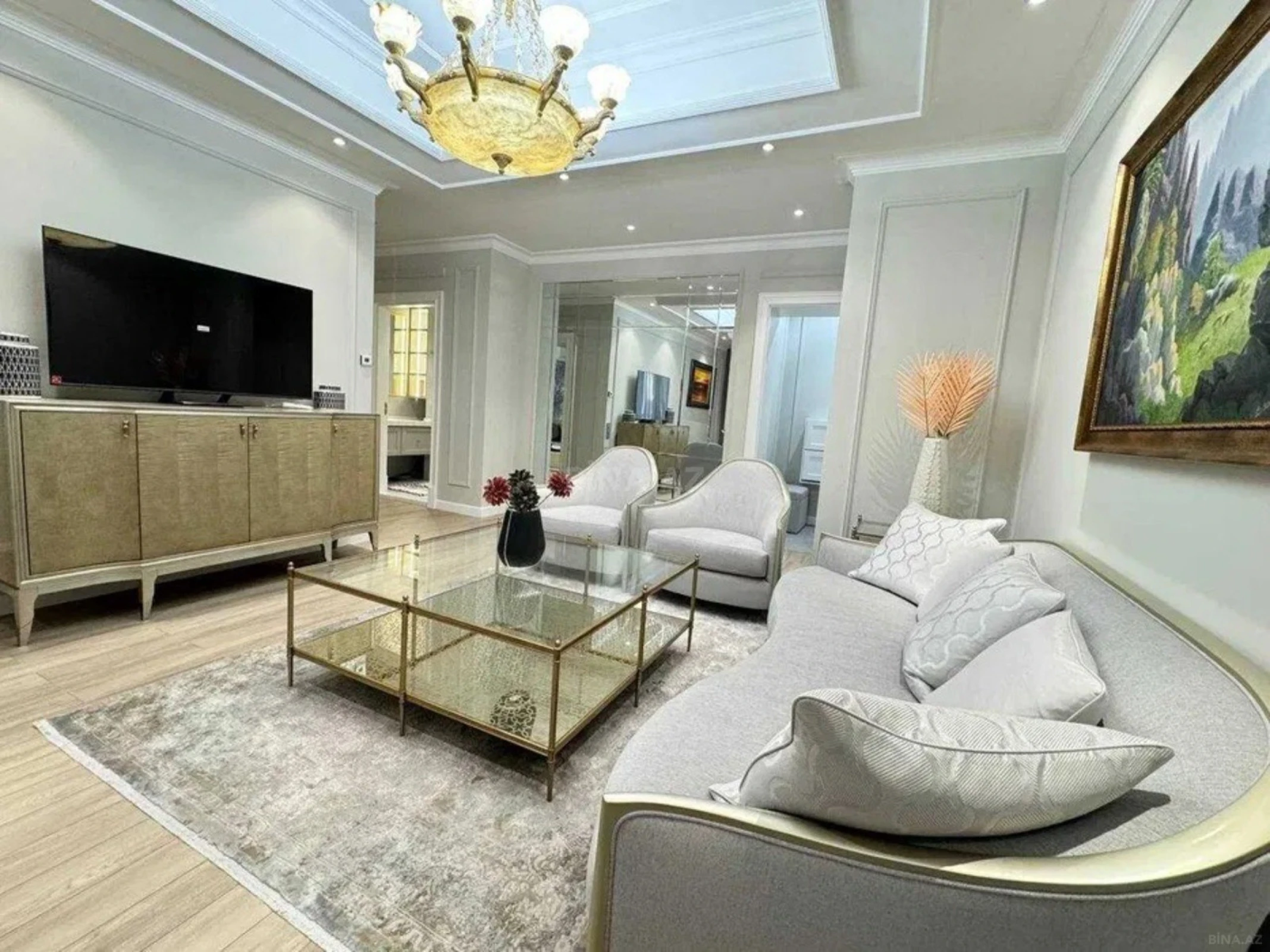 Kirayə verilir 4 otaqlı mənzil 160 m²