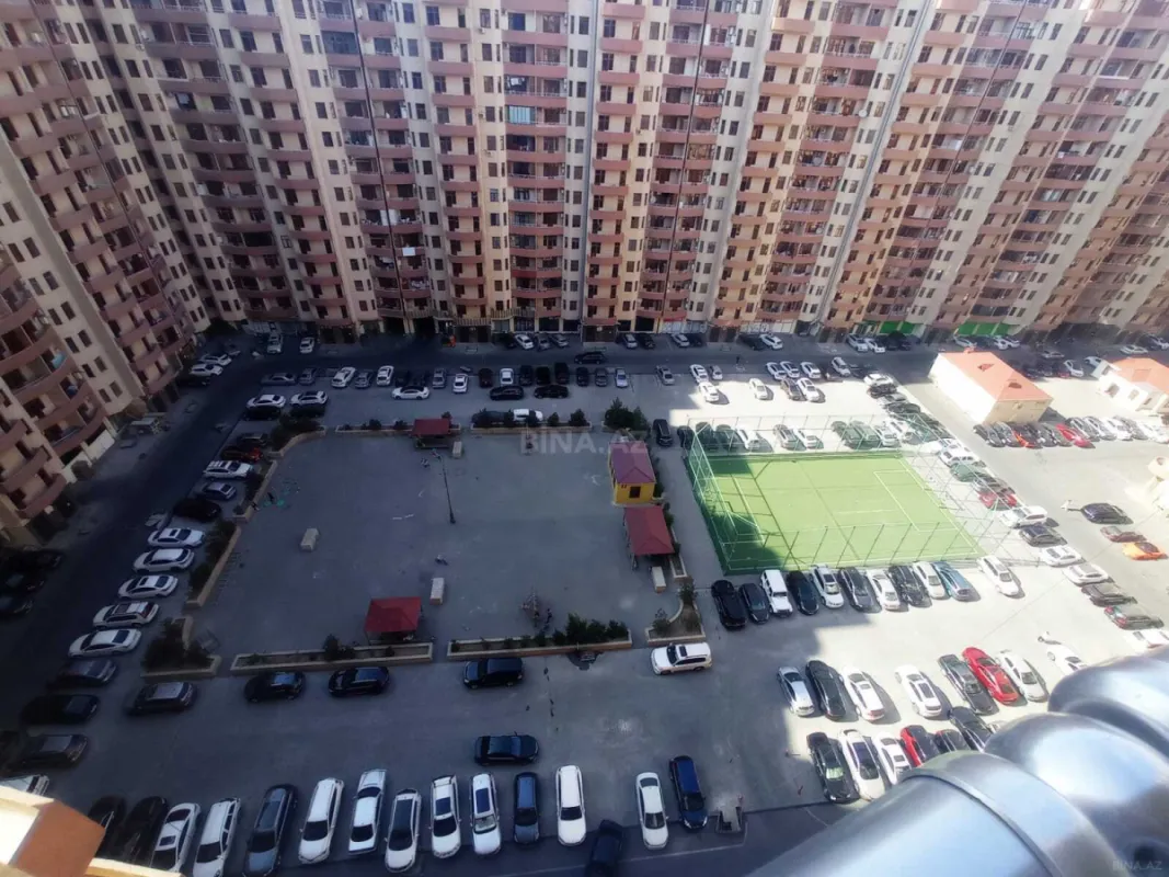 Kirayə verilir 2 otaqlı mənzil 90 m²