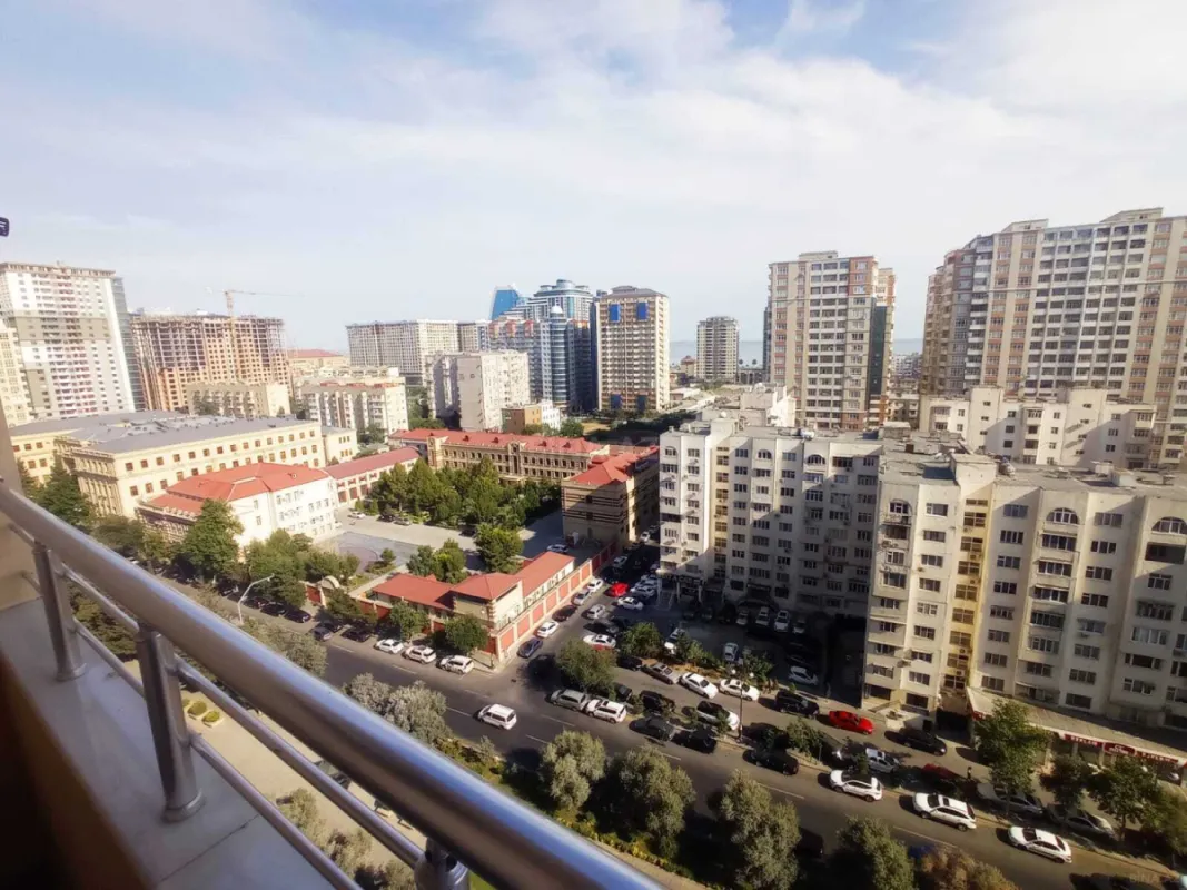 Kirayə verilir 2 otaqlı mənzil 90 m²