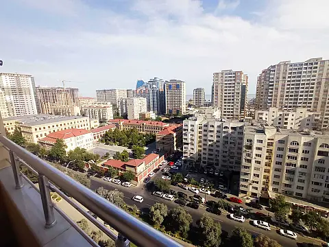 Kirayə verilir 2 otaqlı mənzil 90 m²