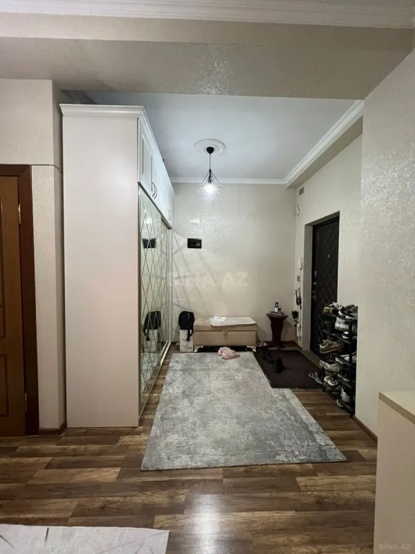 Satılır 3 otaqlı mənzil 120 m²