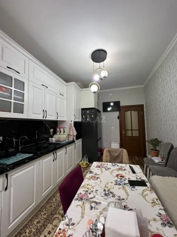 Satılır 3 otaqlı mənzil 120 m²