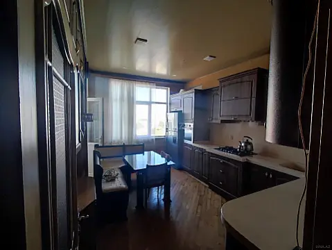 Kirayə verilir 3 otaqlı mənzil 128 m² — Bakı, Badamdar 3 otaq 128.00 m²