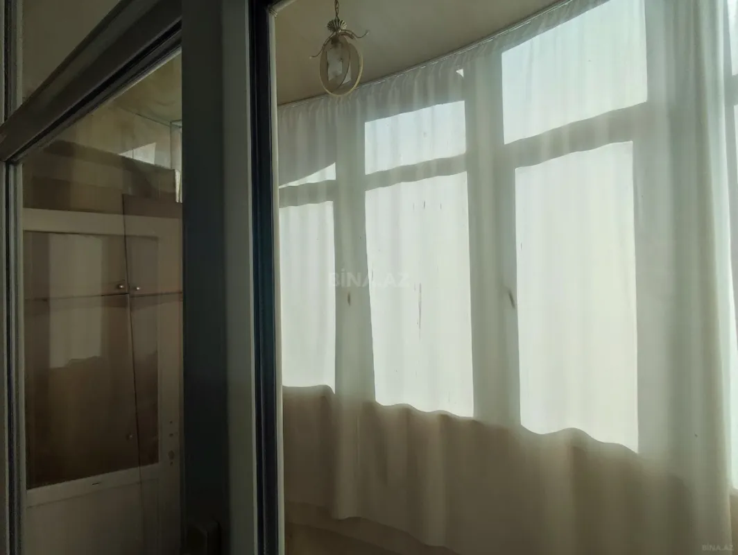 Kirayə verilir 3 otaqlı mənzil 128 m²