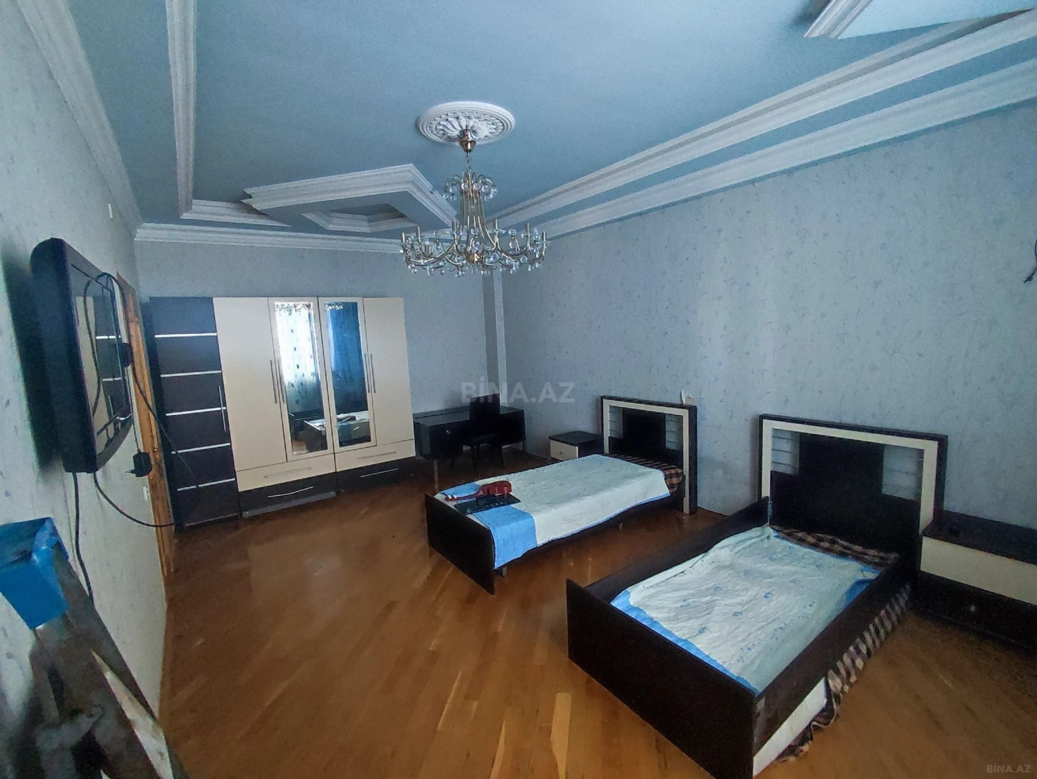 Kirayə verilir 3 otaqlı mənzil 128 m²