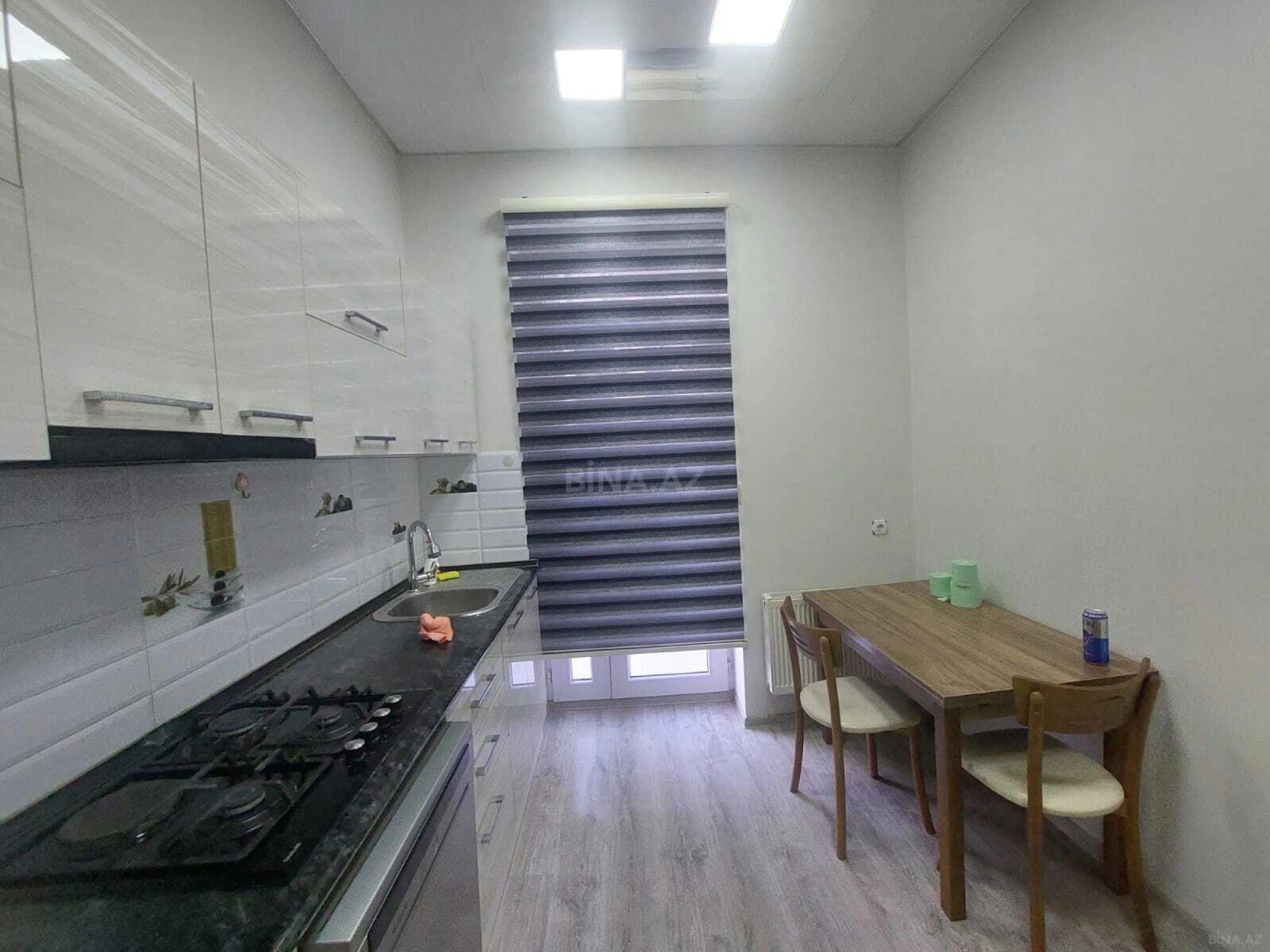 Kirayə verilir 2 otaqlı mənzil 70 m²
