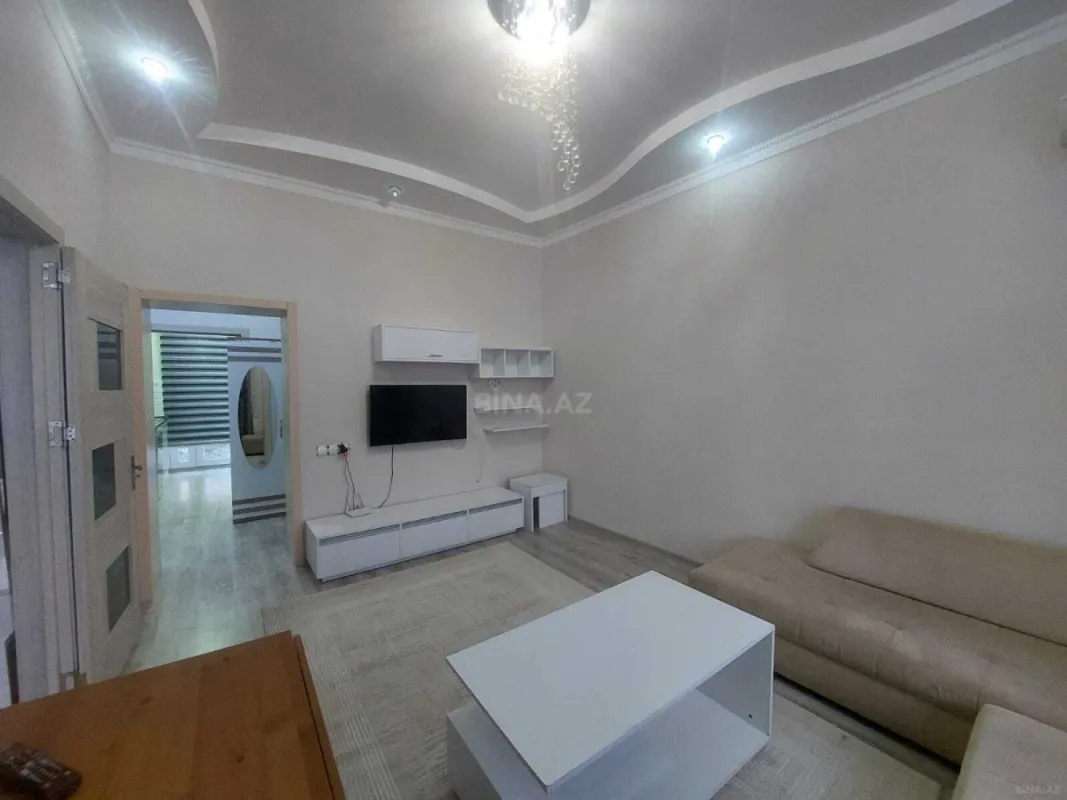 Kirayə verilir 2 otaqlı mənzil 70 m²