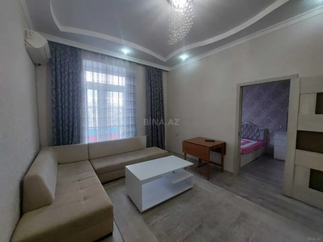Kirayə verilir 2 otaqlı mənzil 70 m²