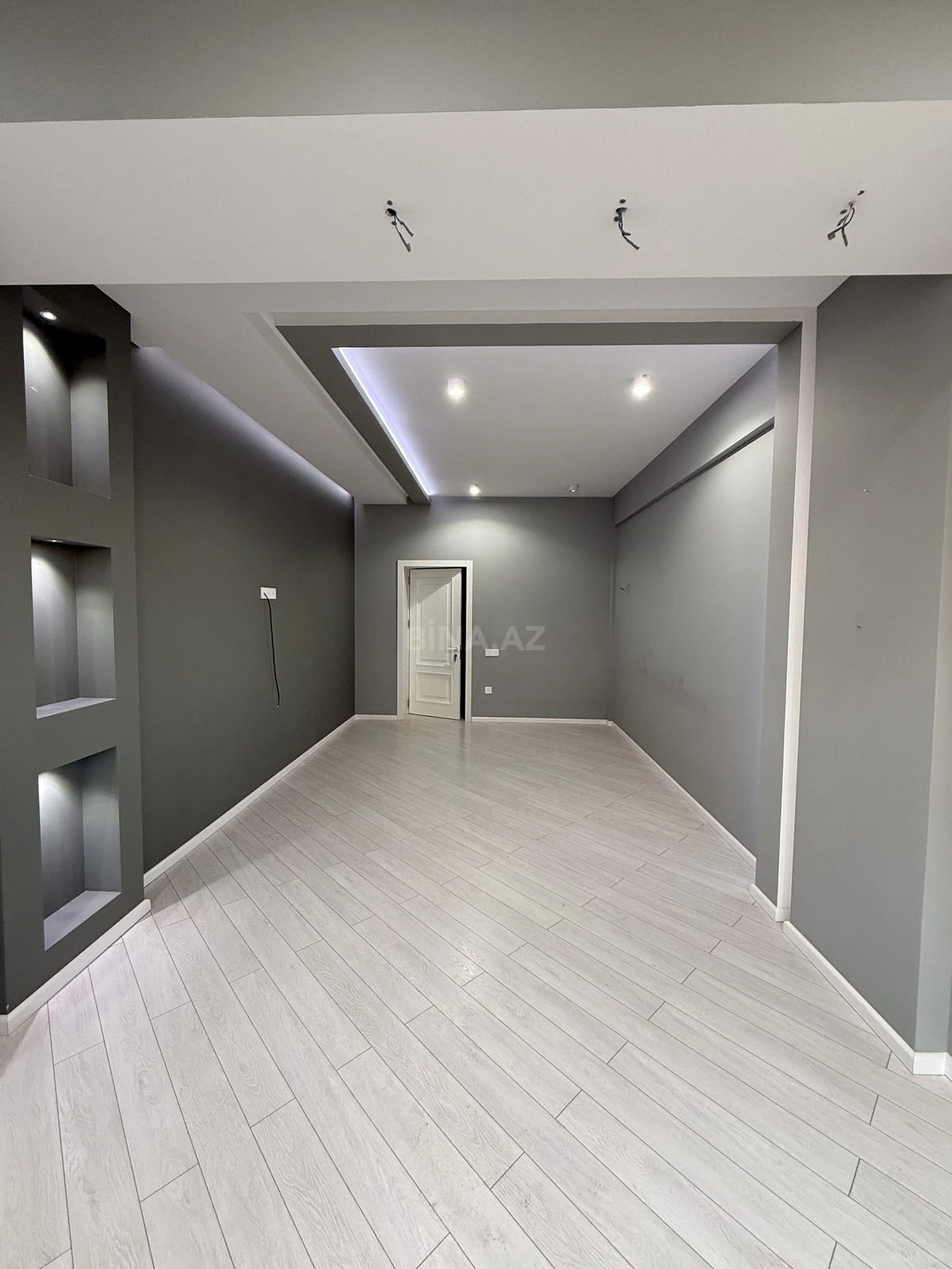 Satılır 2 otaqlı mənzil 65 m²