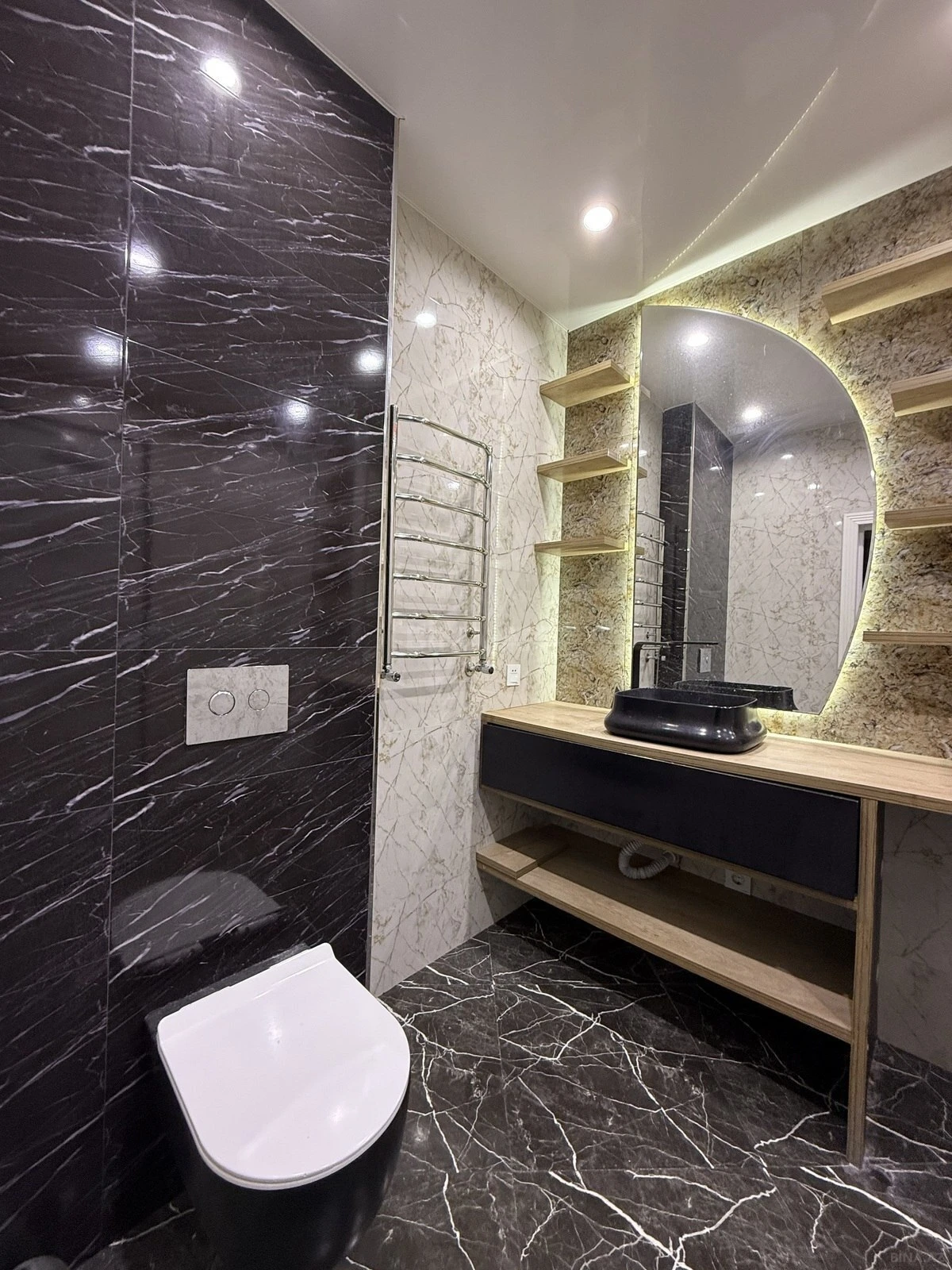 Satılır 2 otaqlı mənzil 65 m²