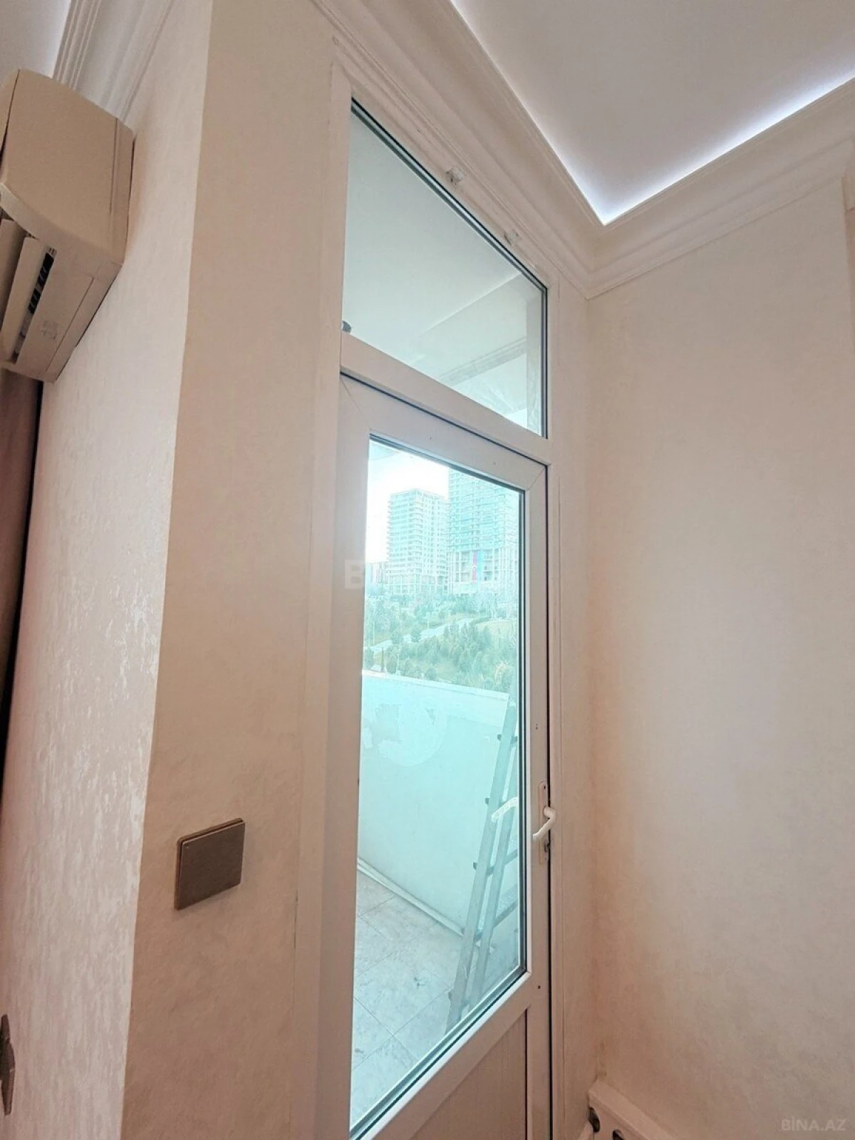 Satılır 3 otaqlı mənzil 85 m²