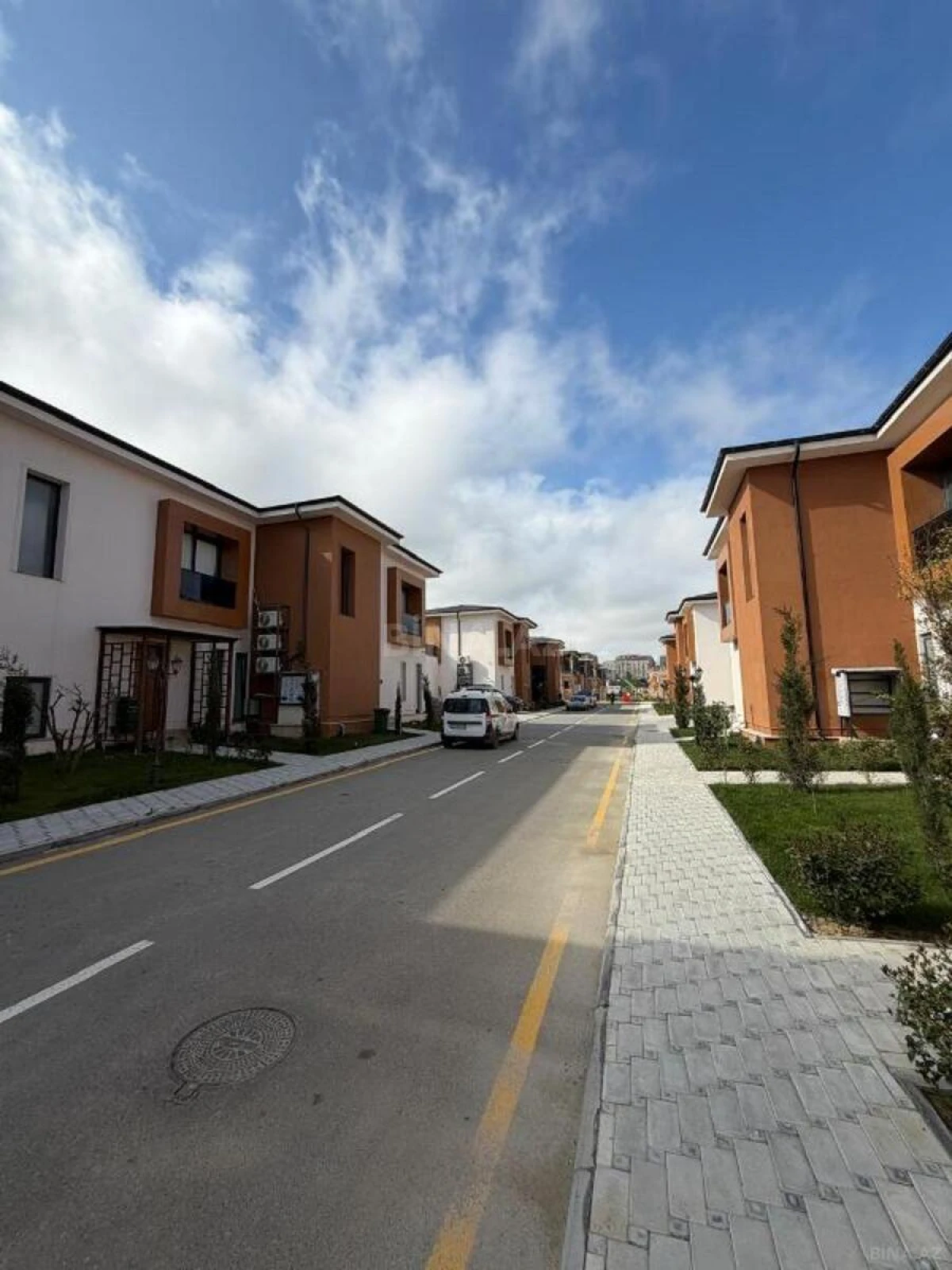Satılır 3 otaqlı həyət evi 150 m²