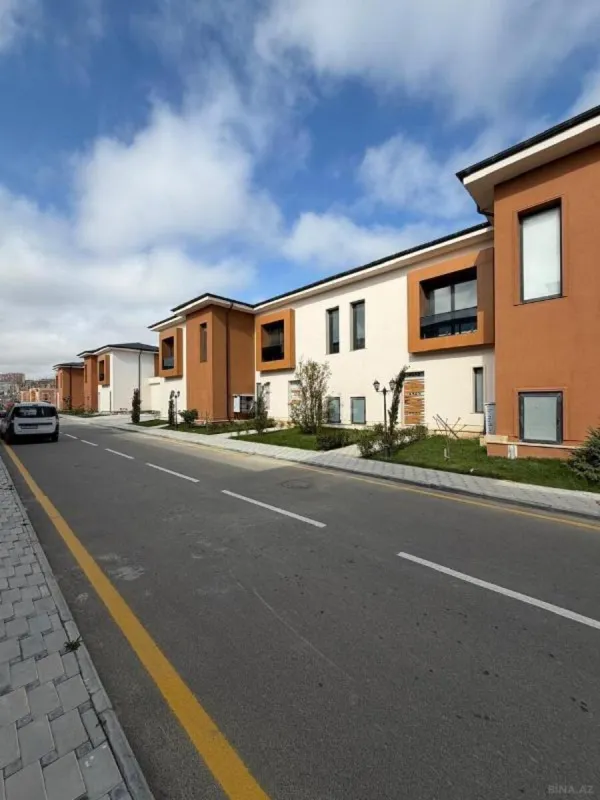 Satılır 3 otaqlı həyət evi 150 m²