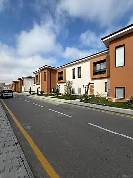 Satılır 3 otaqlı həyət evi 150 m²