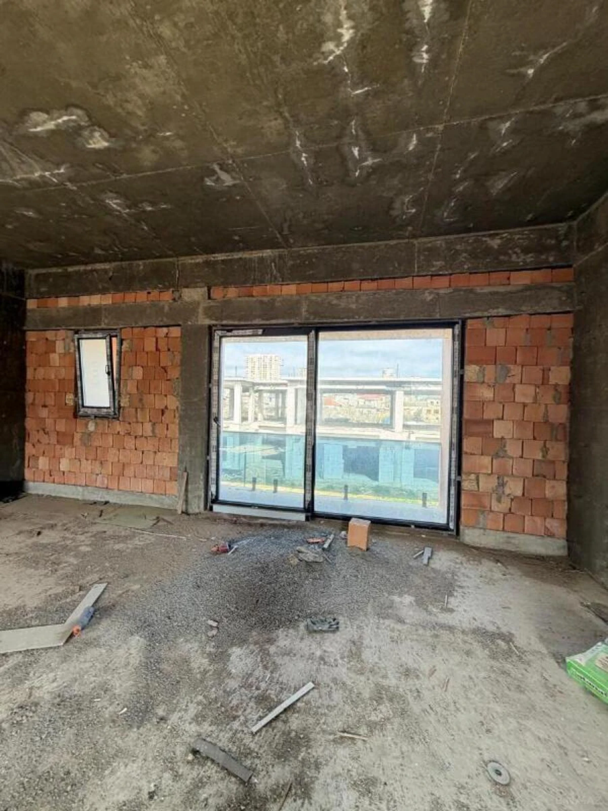 Satılır 3 otaqlı həyət evi 150 m²