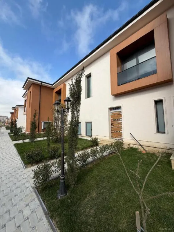 Satılır 3 otaqlı həyət evi 150 m²