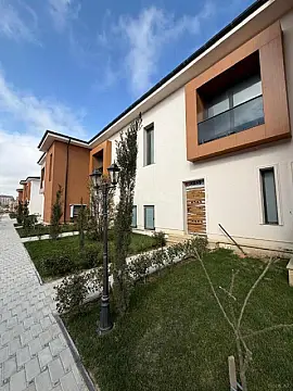 Satılır 3 otaqlı həyət evi 150 m²