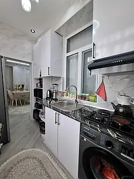 Satılır 2 otaqlı mənzil 65 m²