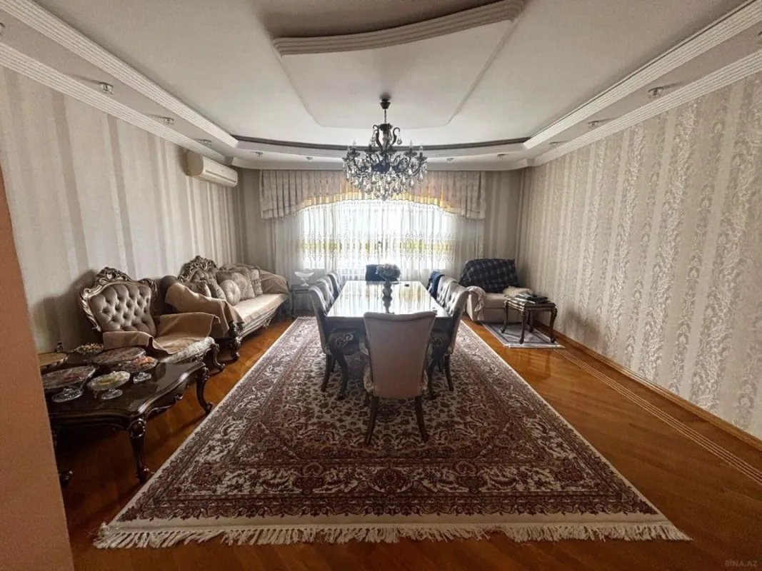 Satılır 3 otaqlı mənzil 137.1 m²