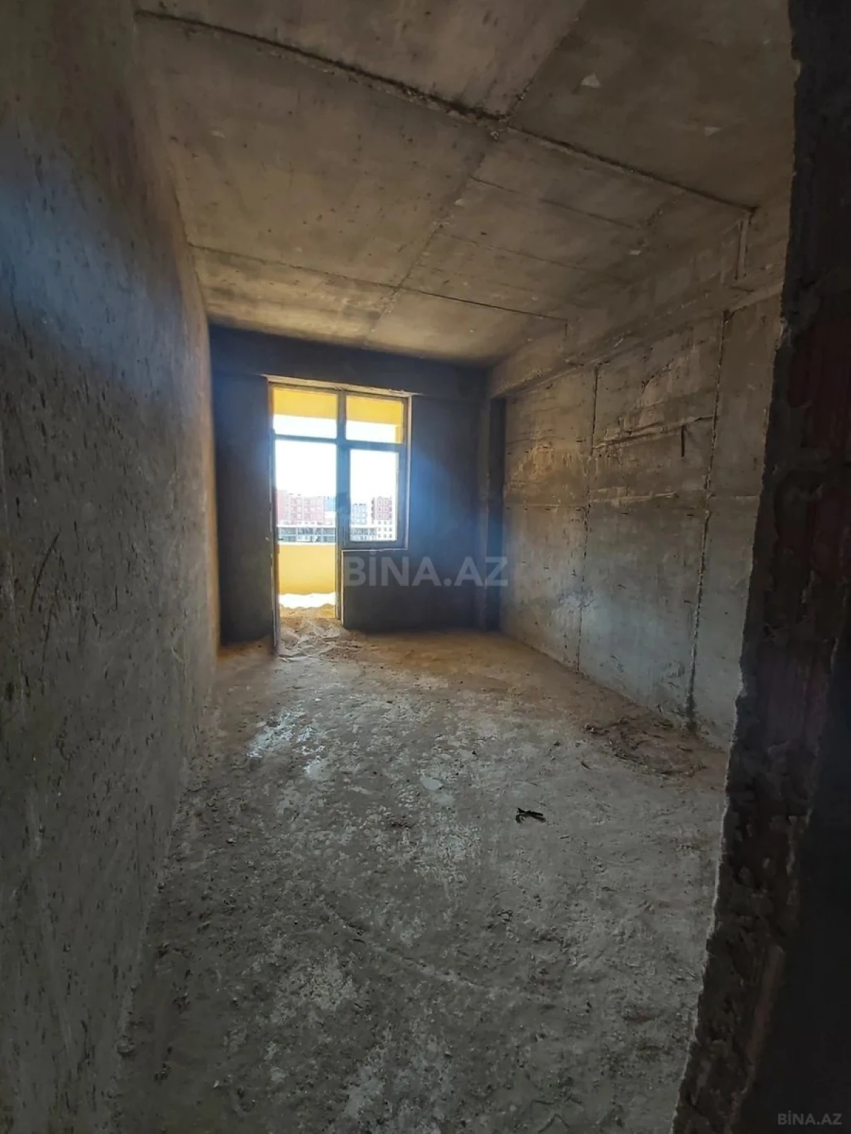 Satılır 2 otaqlı mənzil 58 m²