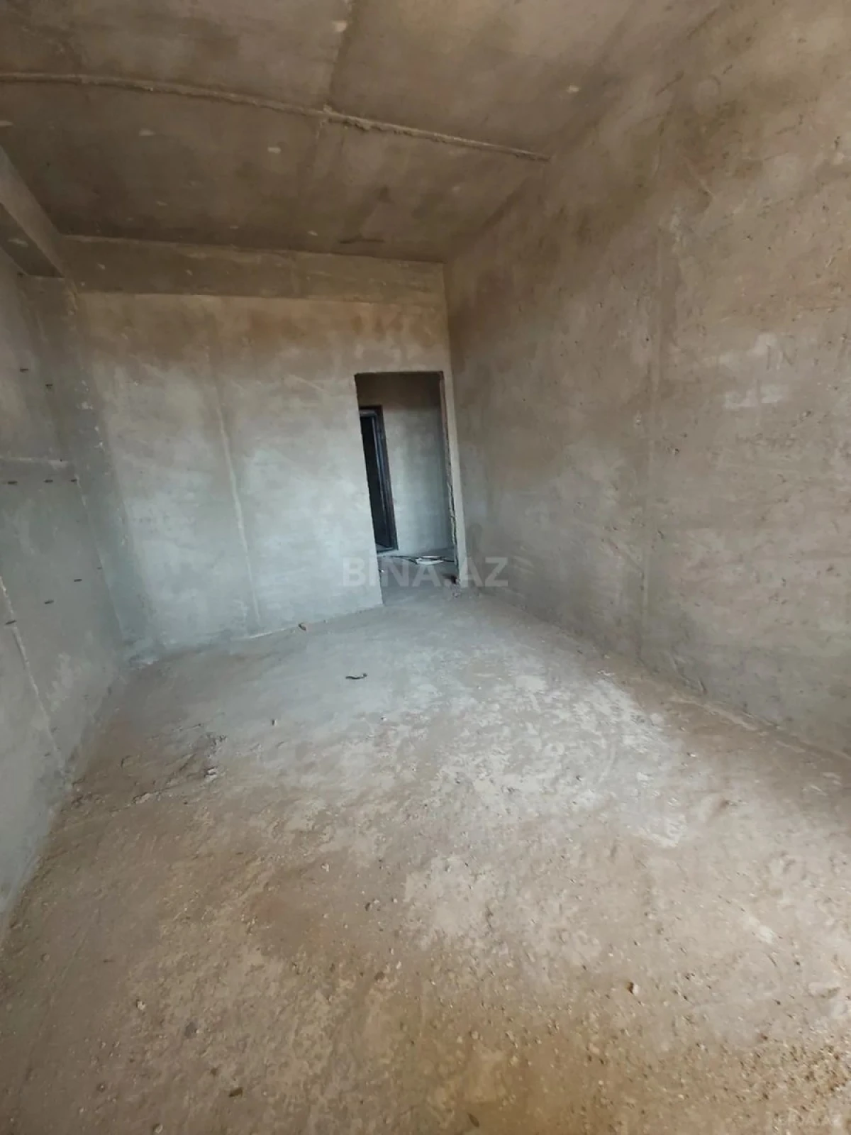 Satılır 2 otaqlı mənzil 58 m²