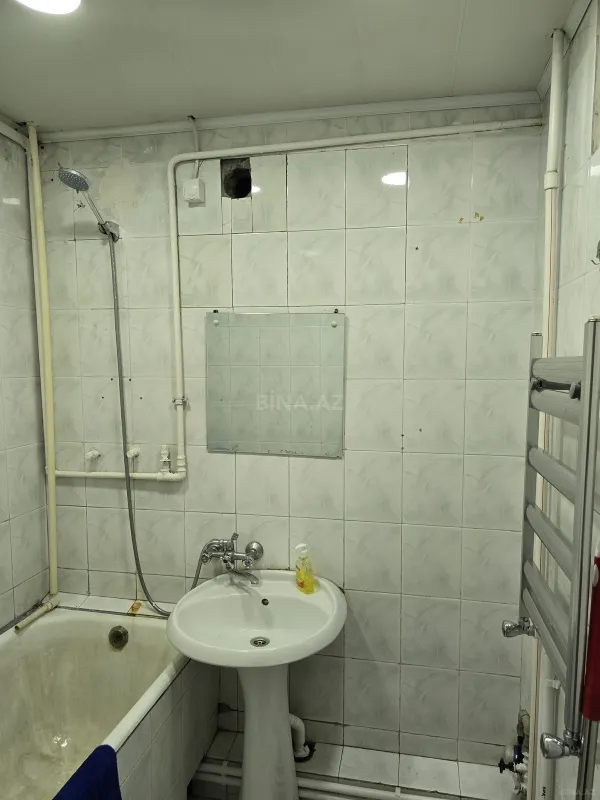 Kirayə verilir 2 otaqlı mənzil 60 m²