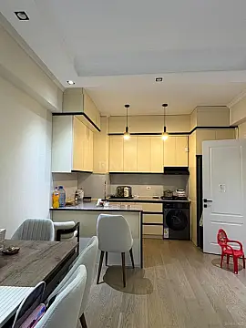 Satılır 2 otaqlı mənzil 49 m²