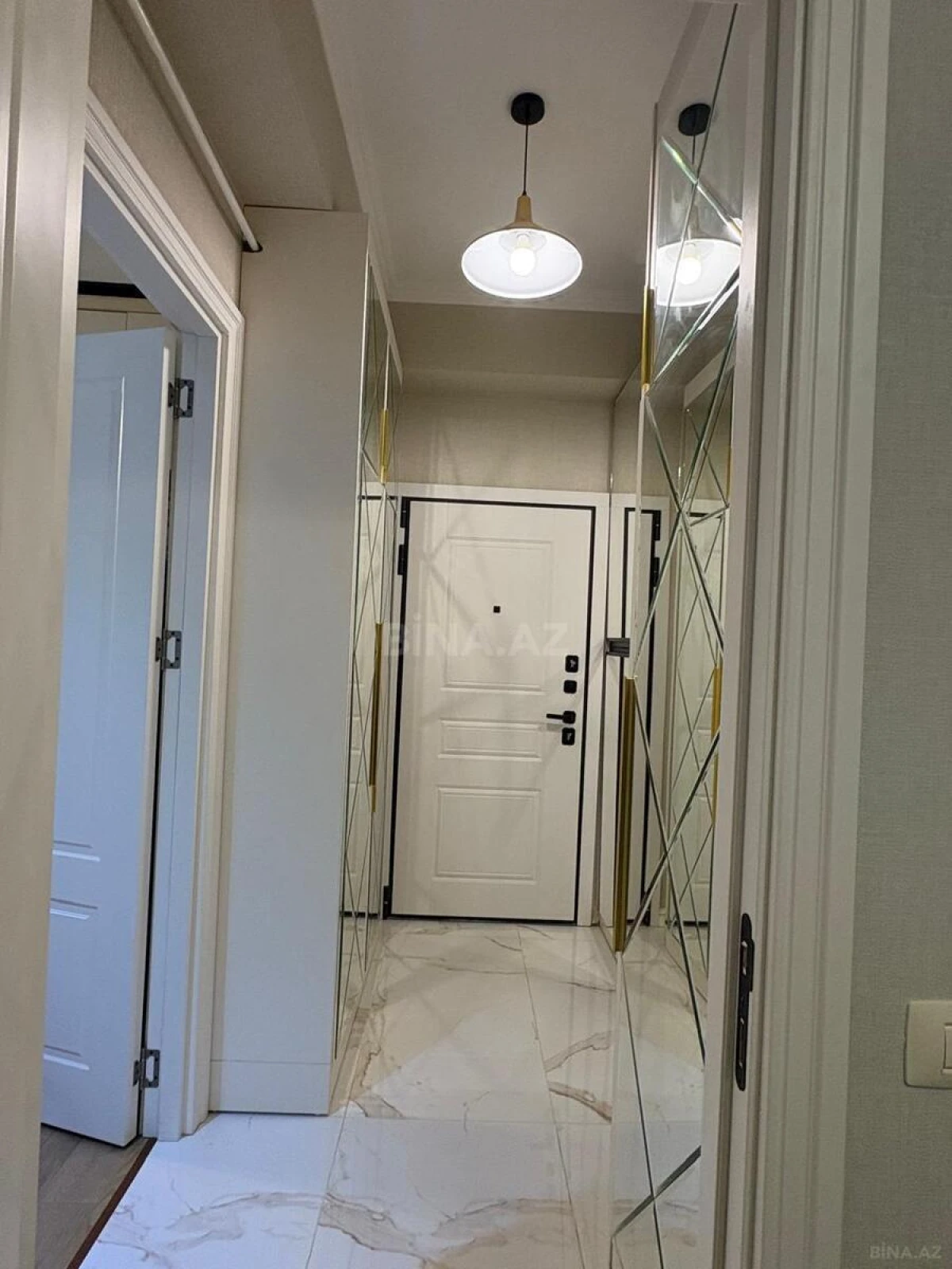 Satılır 2 otaqlı mənzil 49 m²